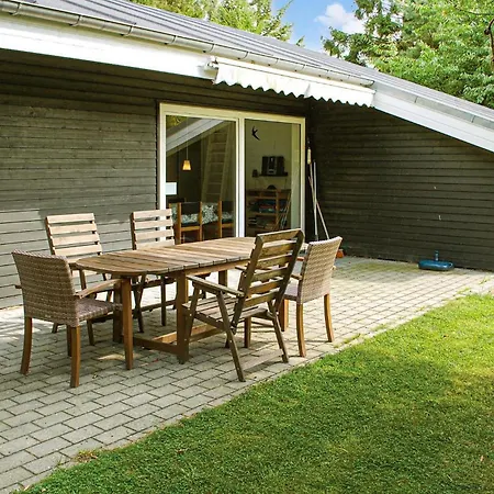 3 Bedroom Gorgeous In Ronde