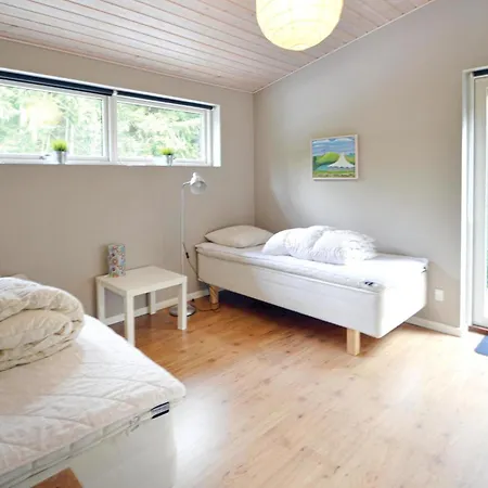 Fantastisk Hjem I Rønde Med Wifi Feriehus Rønde